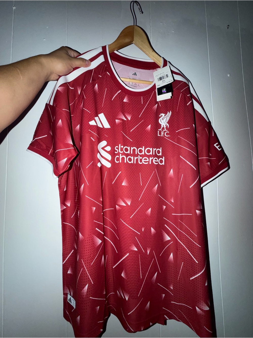 Adidas authentic liverpool LFC size XL